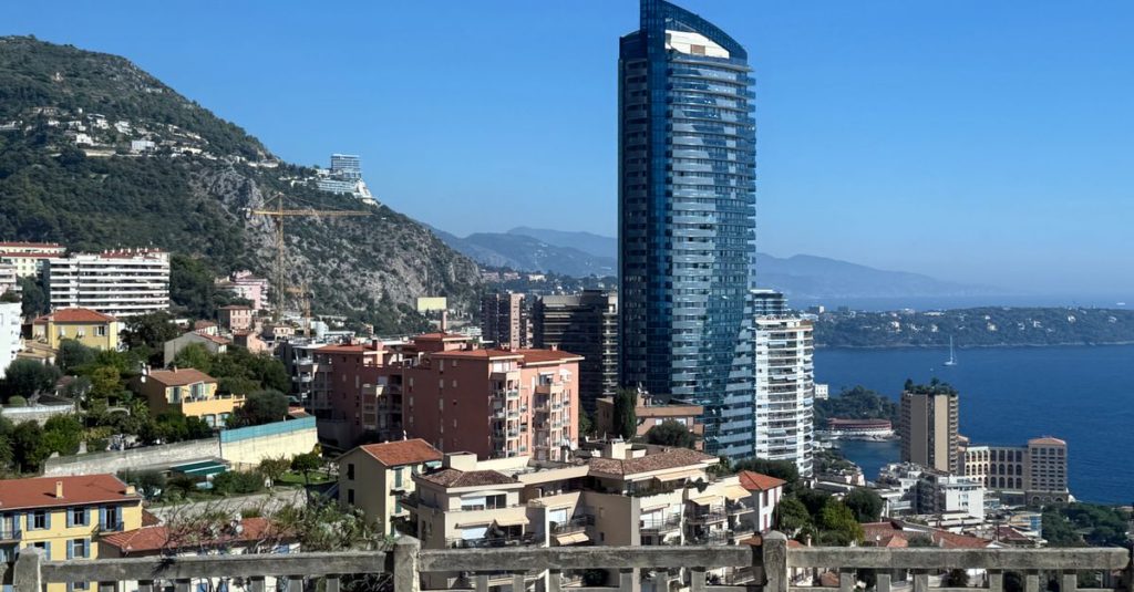 Visiter monaco en 1 jour : comment profiter au maximum de votre escapade 7 découvrez monaco en une journée : itinéraires incontournables, sites emblématiques et conseils pour une excursion réussie lors d'un day trip dans la sublime principauté.