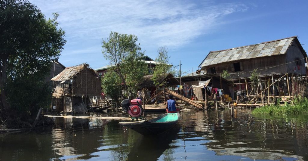 Découvrir le lac inle en birmanie : un voyage entre nature et culture 3 découvrez le lac inle, un joyau naturel en birmanie célèbre pour ses paysages pittoresques, ses villages flottants et sa culture unique.