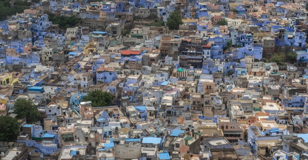 découvrez jodhpur, la ville bleue du rajasthan, célèbre pour son fort historique, ses ruelles pittoresques et sa culture riche.