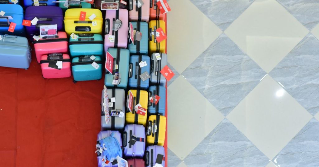 découvrez les dimensions standards d'une valise moyenne pour bien préparer vos voyages et choisir la taille idéale de bagage.