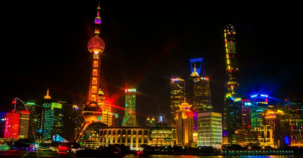 Visiter shanghai : que voir et que faire pour une découverte réussie 4 découvrez shanghai, une métropole dynamique alliant modernité et traditions, avec ses attractions incontournables, sa cuisine délicieuse et sa culture vibrante.