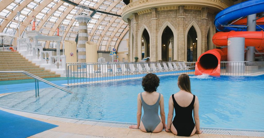 Découvrir le parc aquatique incontournable à porto pour toute la famille 2 découvrez notre parc aquatique, un lieu de divertissement idéal pour toute la famille avec des toboggans, des piscines à vagues et des attractions amusantes.