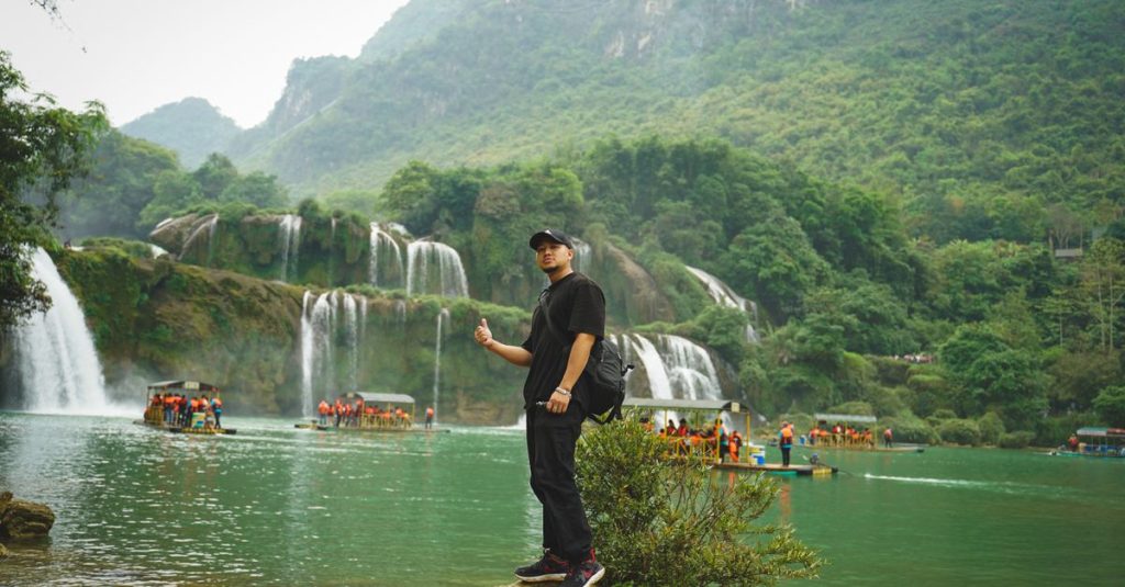 À la découverte des chutes de ban gioc, une merveille naturelle entre vietnam et chine 7 découvrez les chutes d'eau de ban gioc, un site naturel spectaculaire situé à la frontière entre le vietnam et la chine, offrant des paysages époustouflants et une expérience inoubliable.