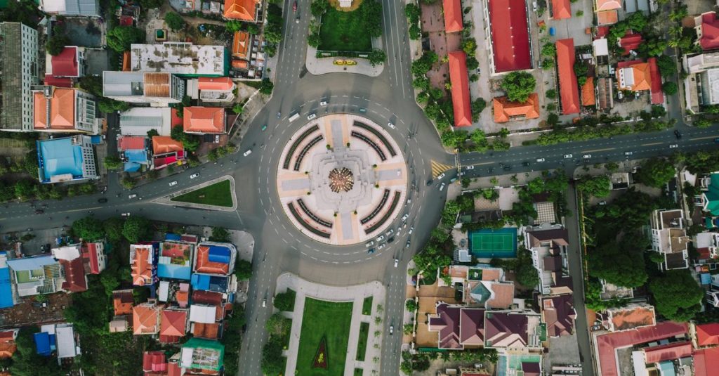 découvrez vientiane, la charmante capitale du laos, riche en histoire, culture et paysages pittoresques au bord du mékong.